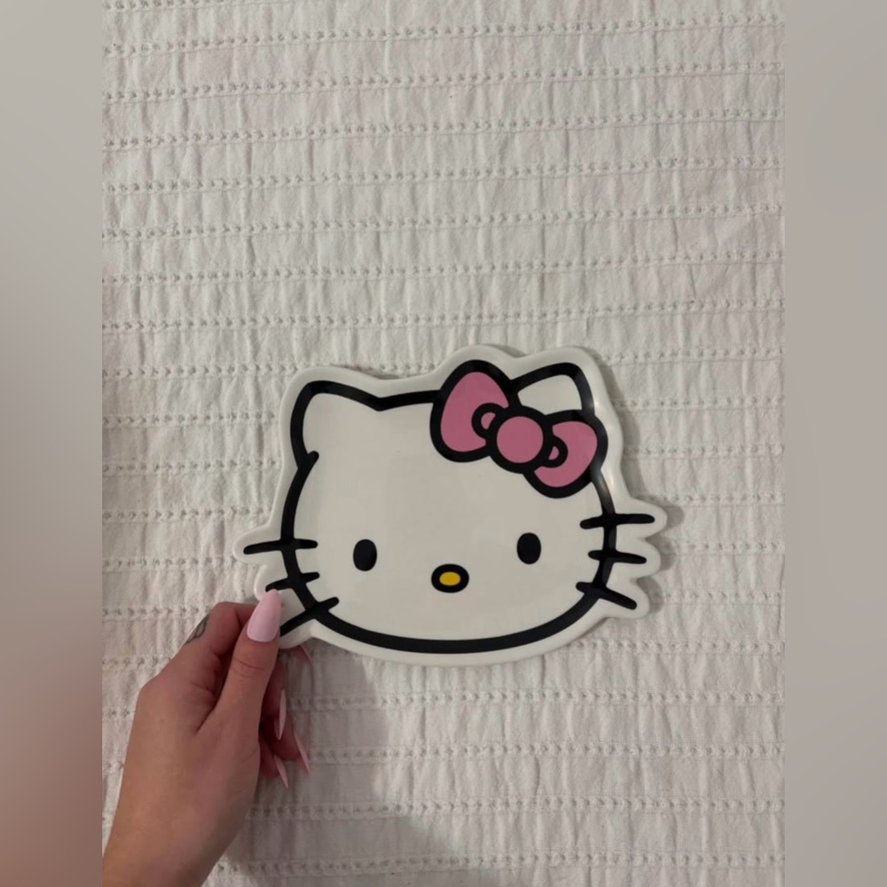 Hello Kitty Logo Plate by Sanrio